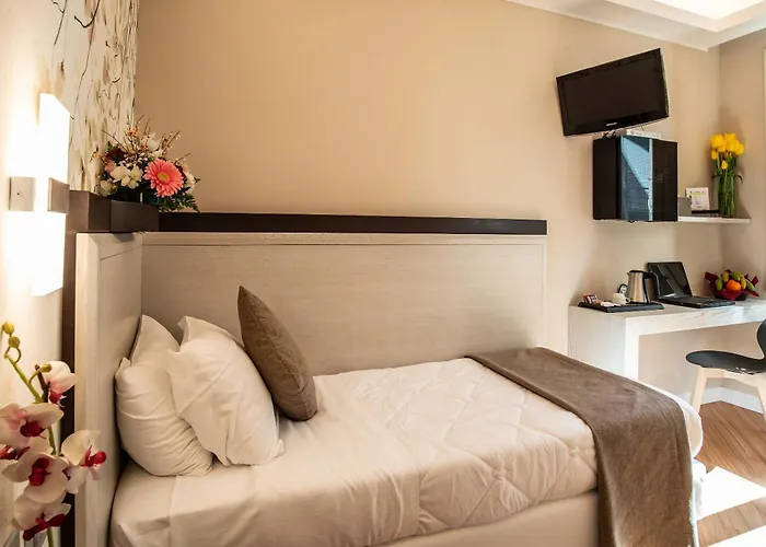 Отель Memphis 4*